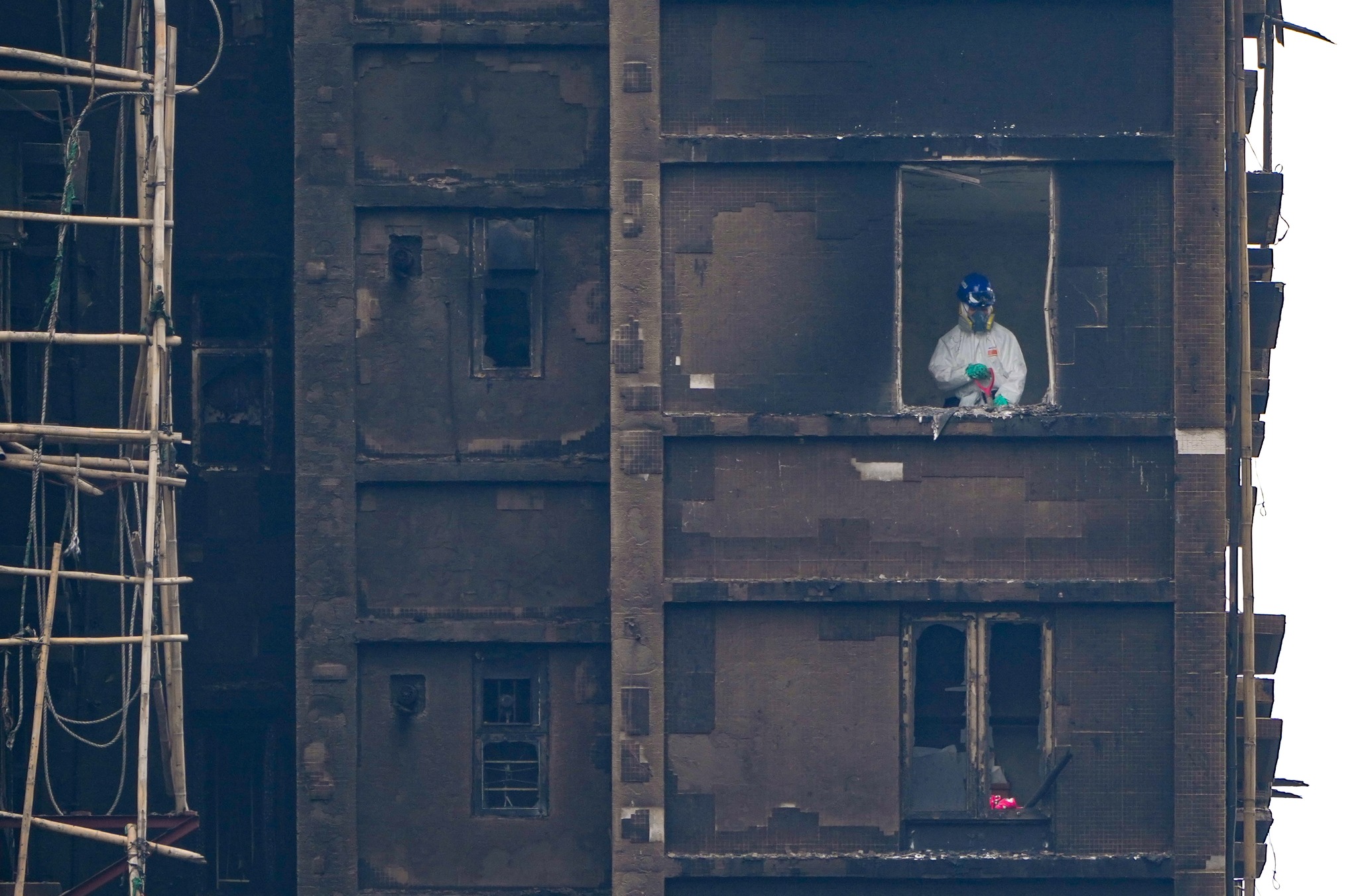 592917645122157457604829364701805320251163012n