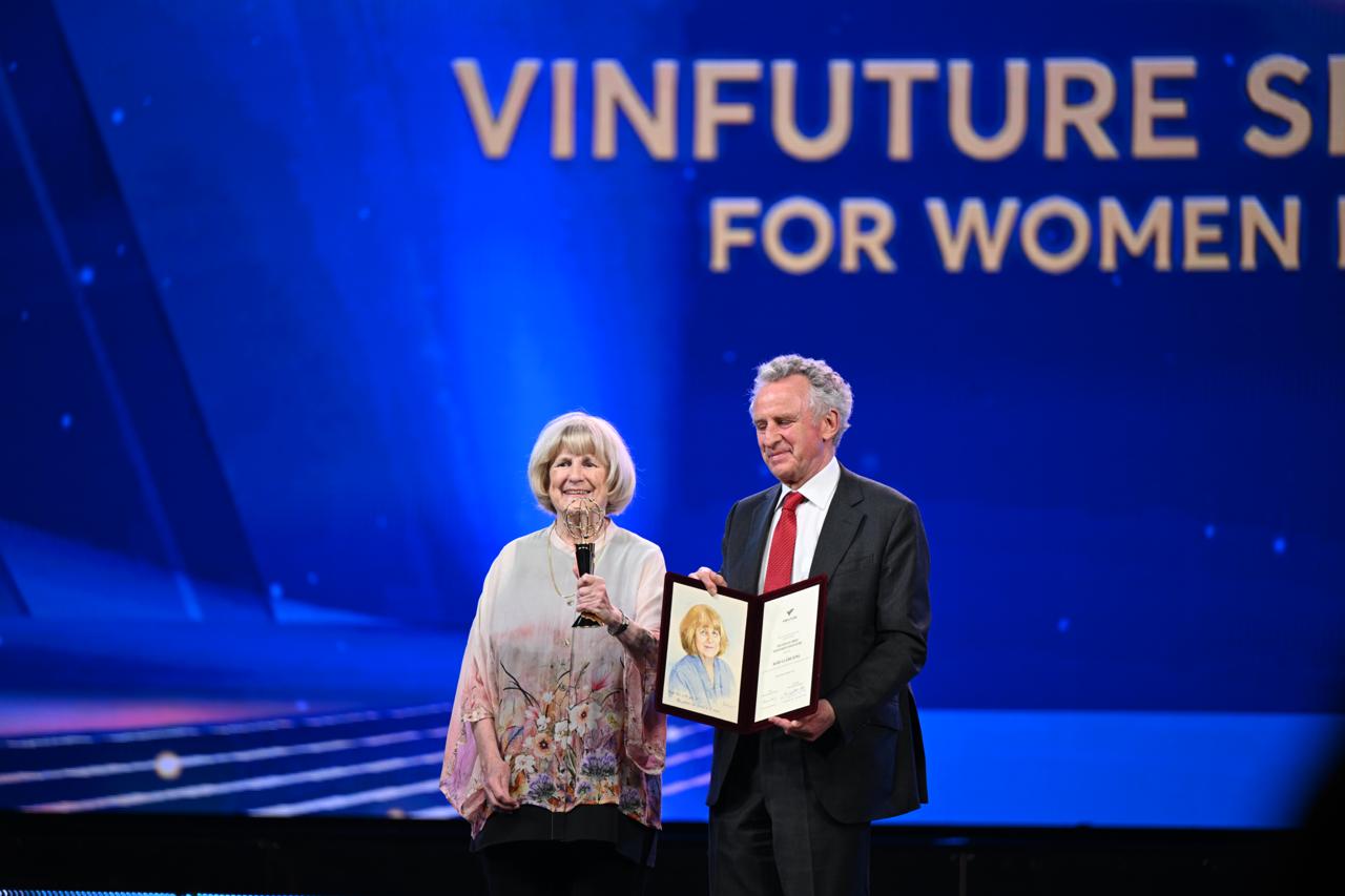 photo2025 12 0521 24 58