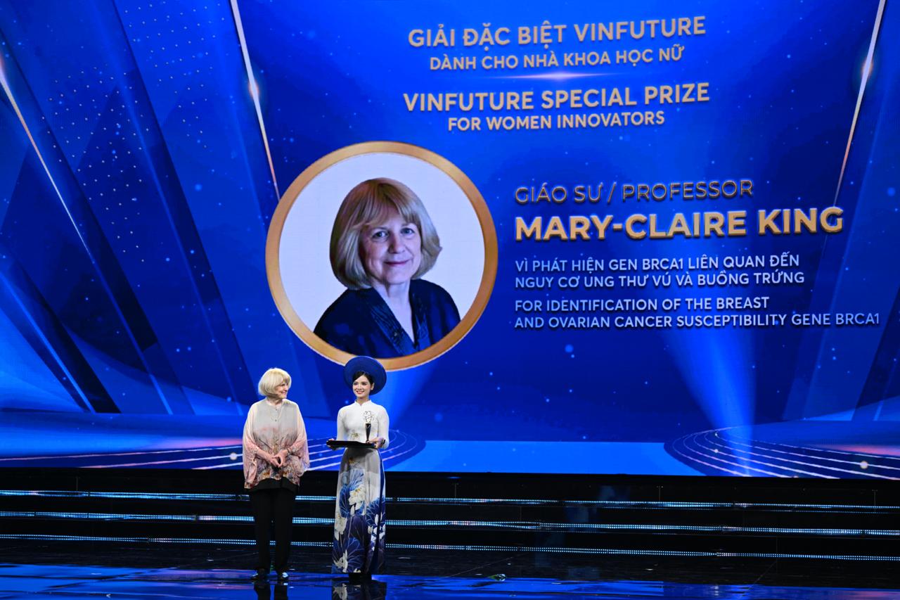 photo2025 12 0521 25 00