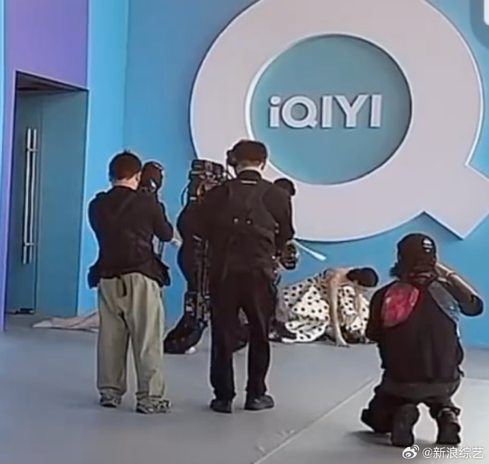 00237irpgy1i819dhk5jej60sg0r0qfl02