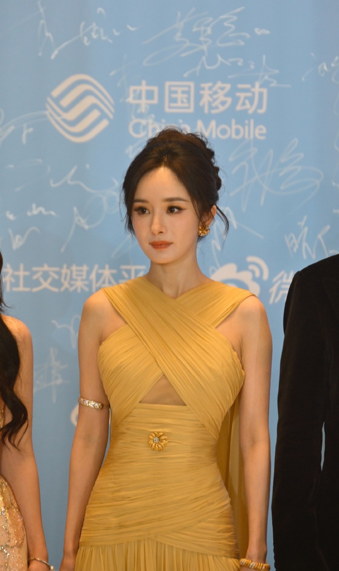 78848cf9gy1i81cuorpm7j220r3ege81