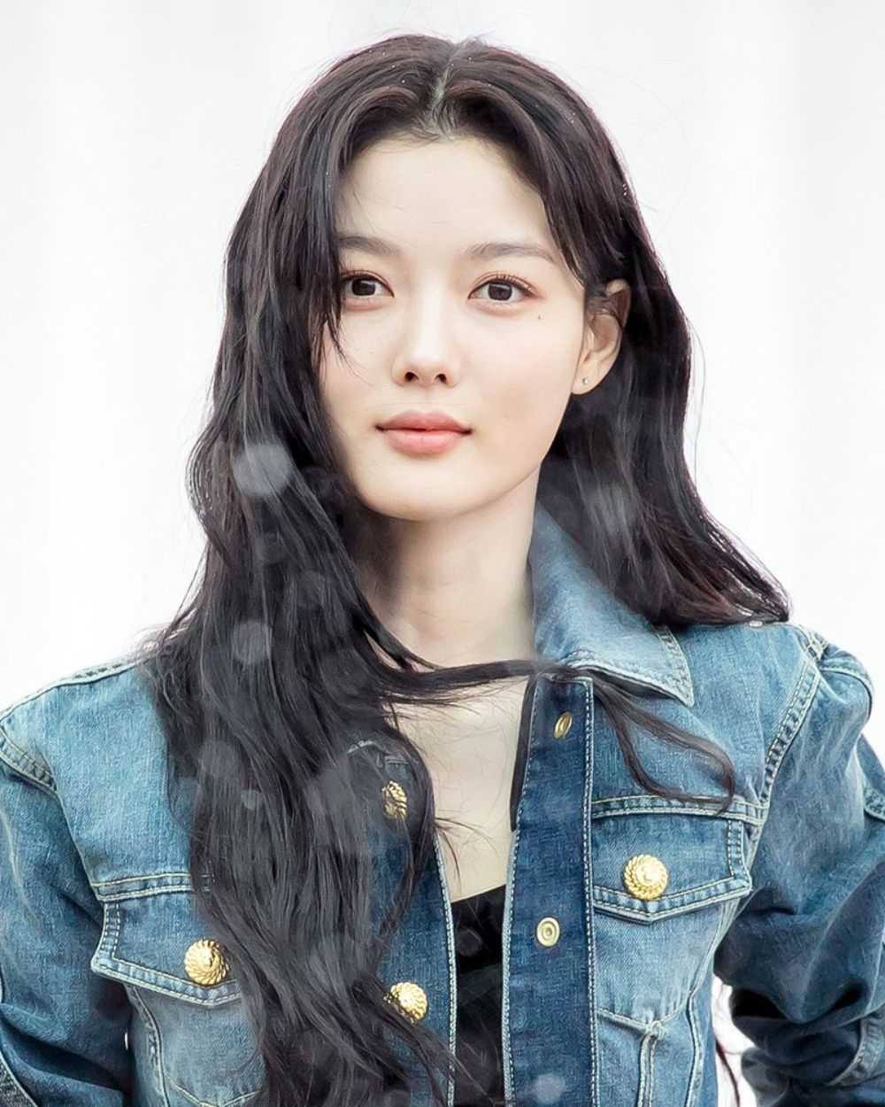 bzvn kim yoo jung balmain thu do