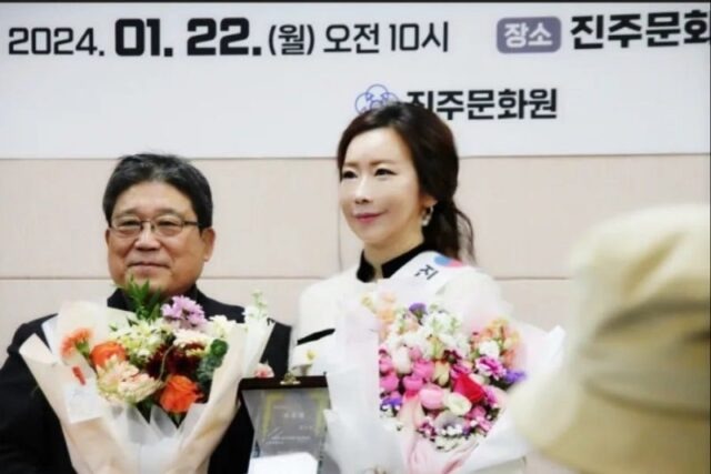 jinju singer 1 640x427 175964595