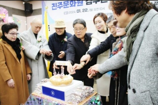 jinju singer 2 640x426 175964595