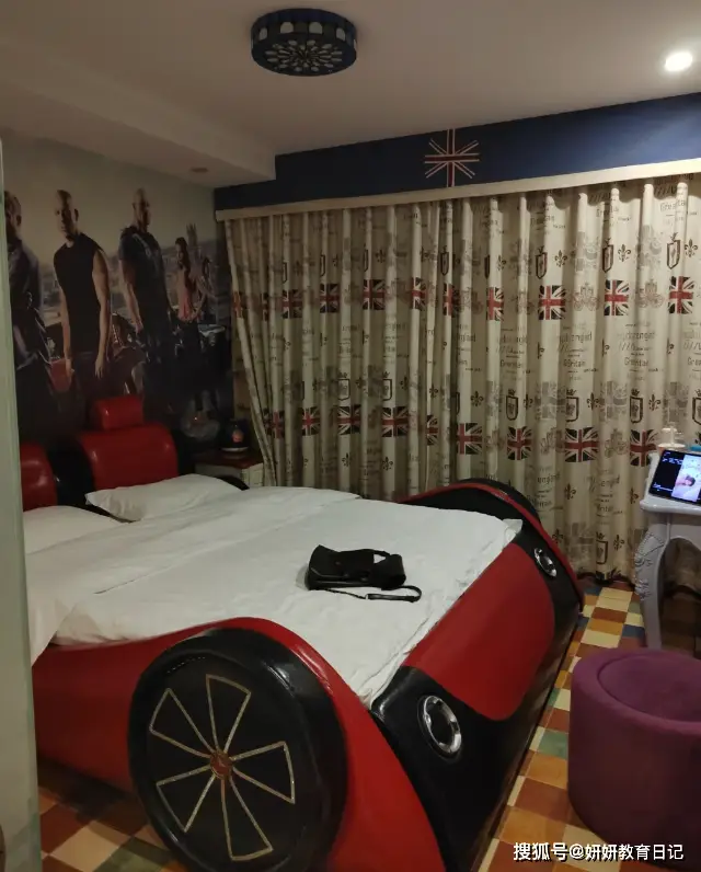 b6198c60f3454653b33f992716f8552d 1