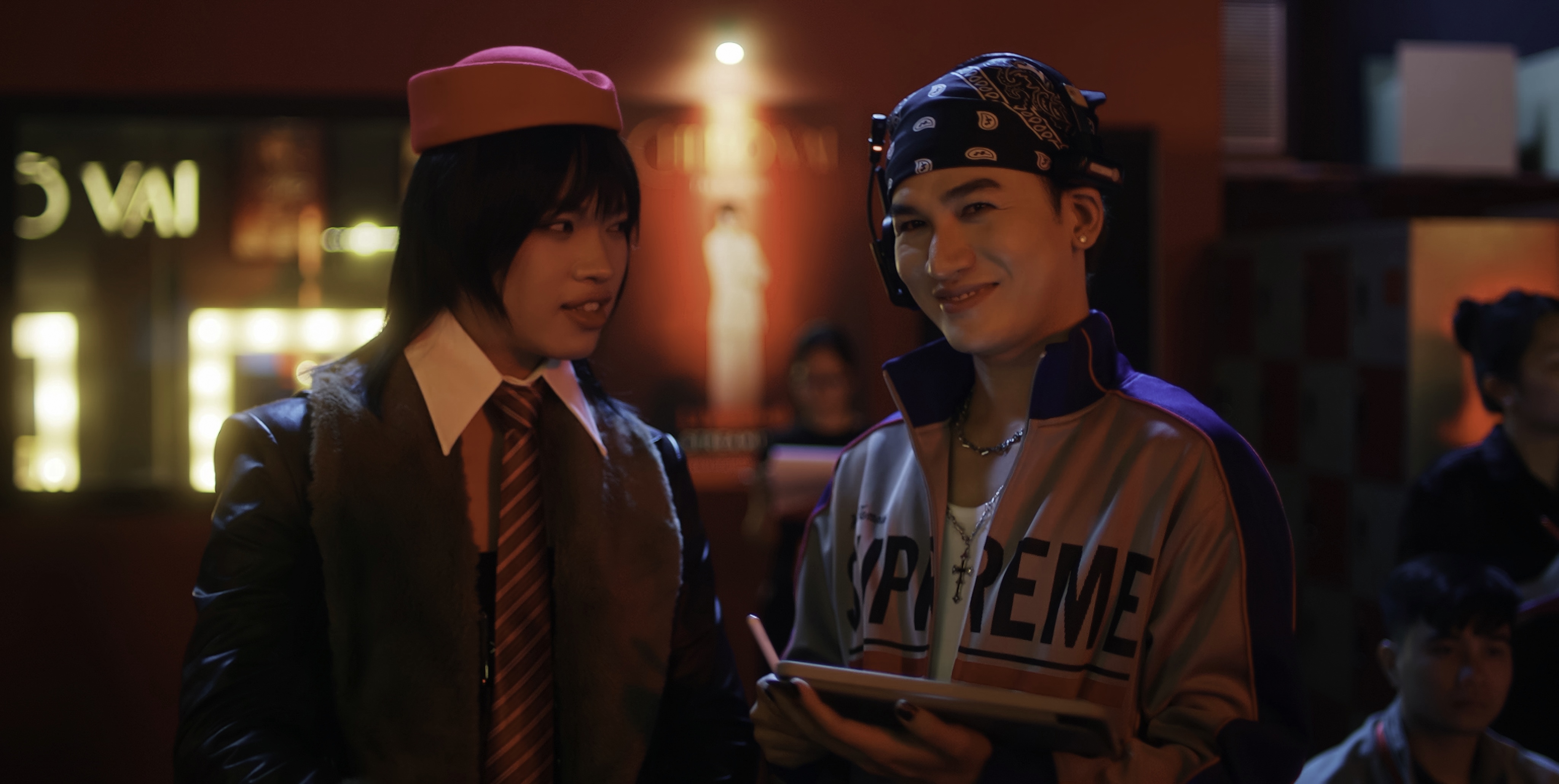 thofstvn textless25120500002211still015