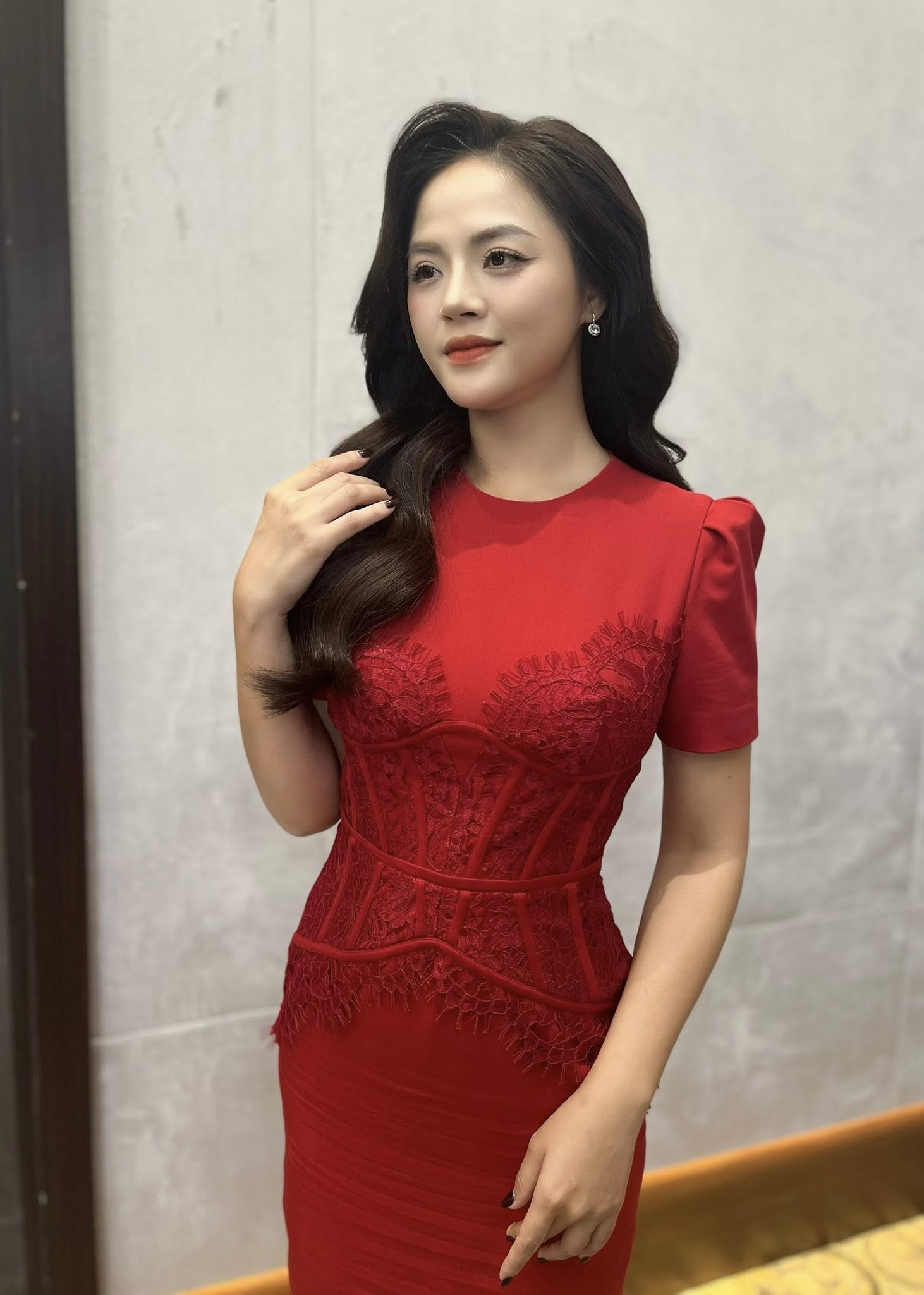 567677418102385830127846625834016710255012211n