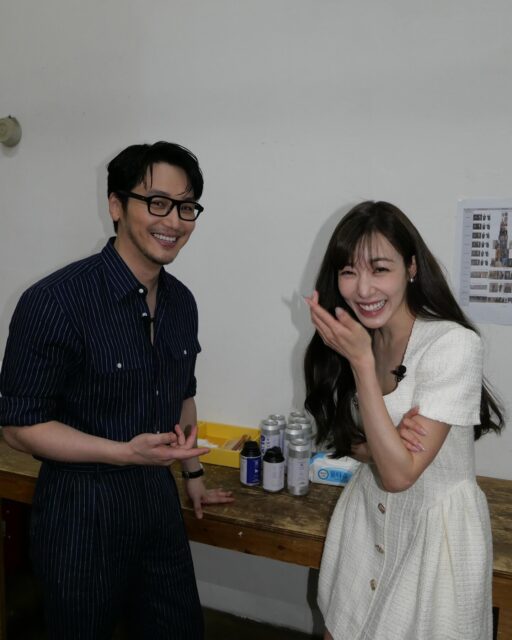 4441538359564249828152775369329454846731765n 512x640