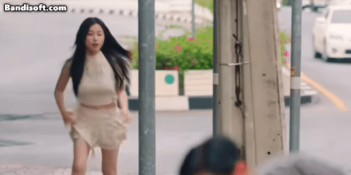 Nghe tên mỹ nhân này ai cũng né vội 1000km: Diễn thì dở phim thì flop, chỉ giỏi cầm tiền làm phiền thiên hạ- Ảnh 4. Nghe tên mỹ nhân này ai cũng né vội 1000km: Diễn thì dở phim thì flop, chỉ giỏi cầm tiền làm phiền thiên hạ- Ảnh 4.