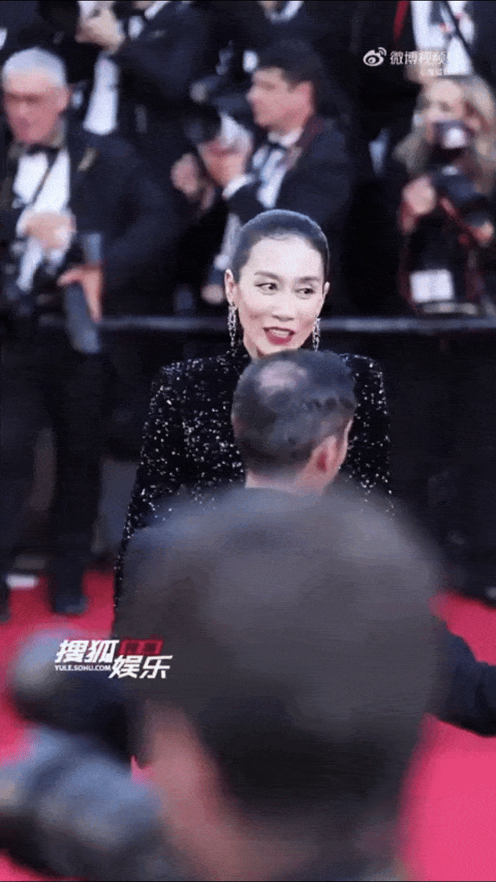 ezgif 6a2e5c7cc1fa951e