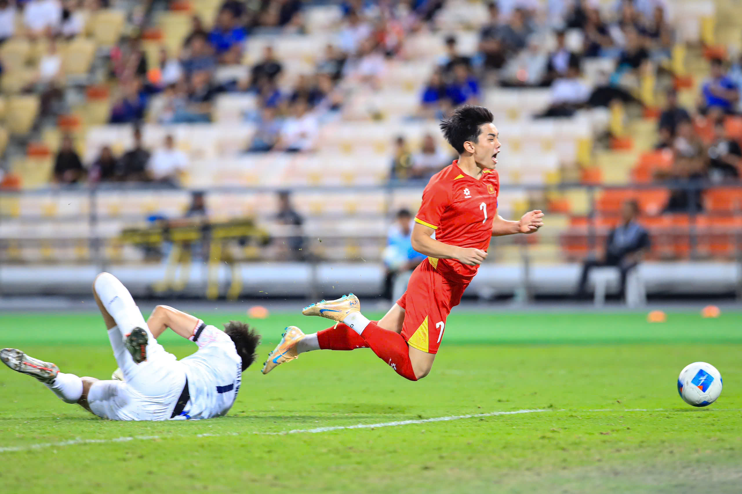 4590764781122344608 5