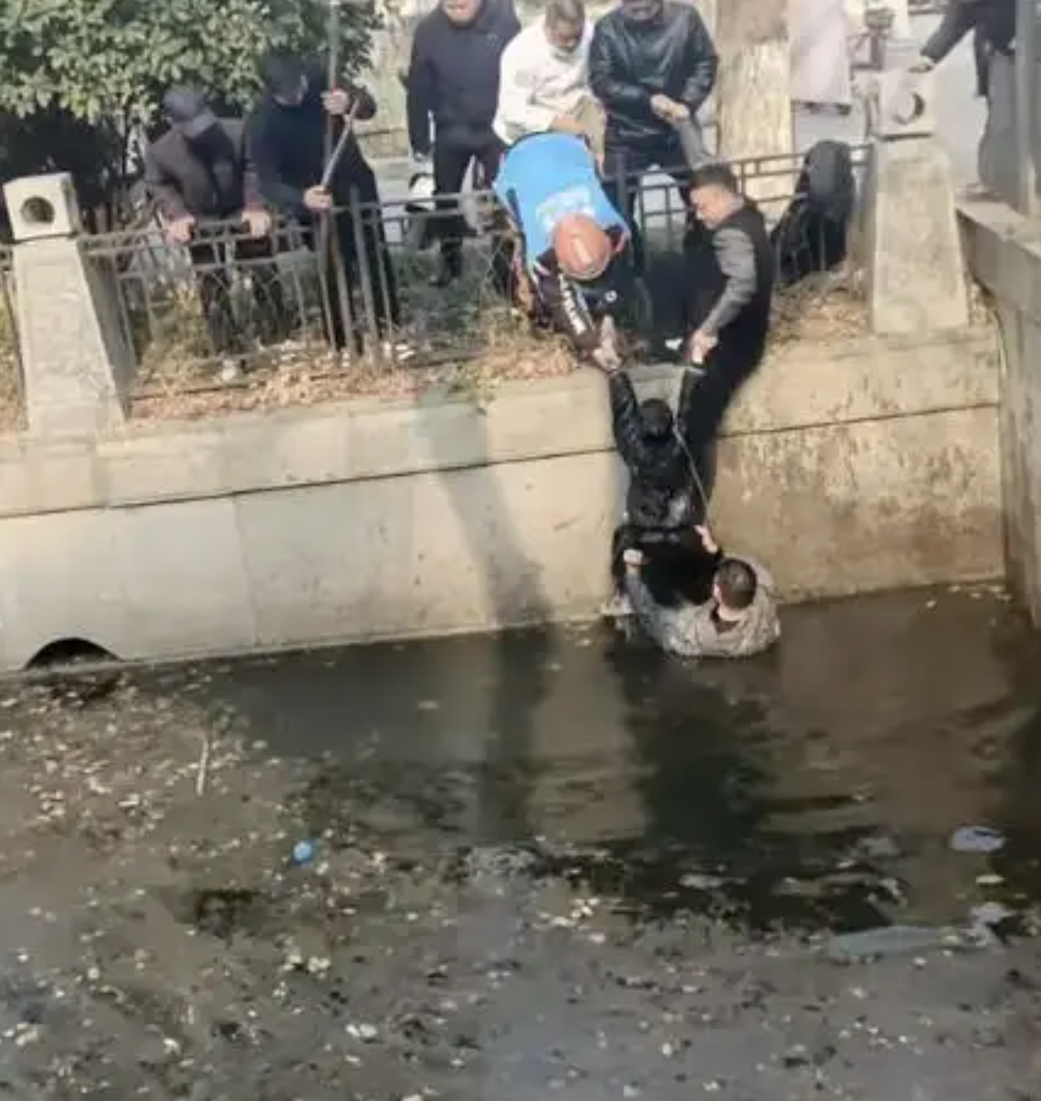 anh man hinh 2025 12 18 luc 211345