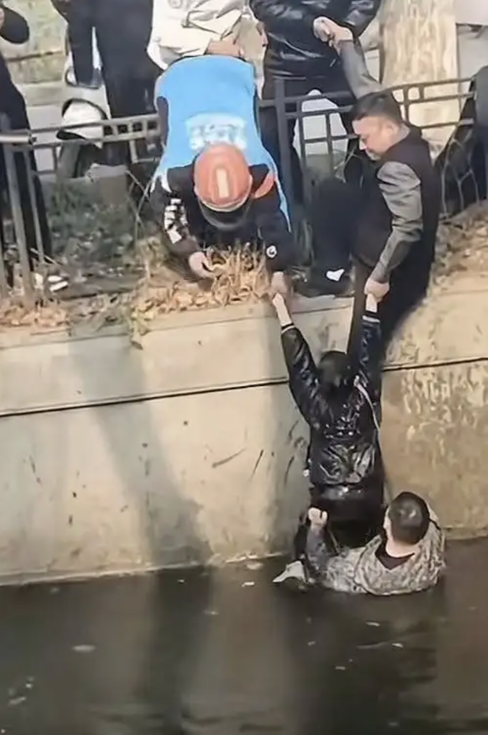 anh man hinh 2025 12 18 luc 211607