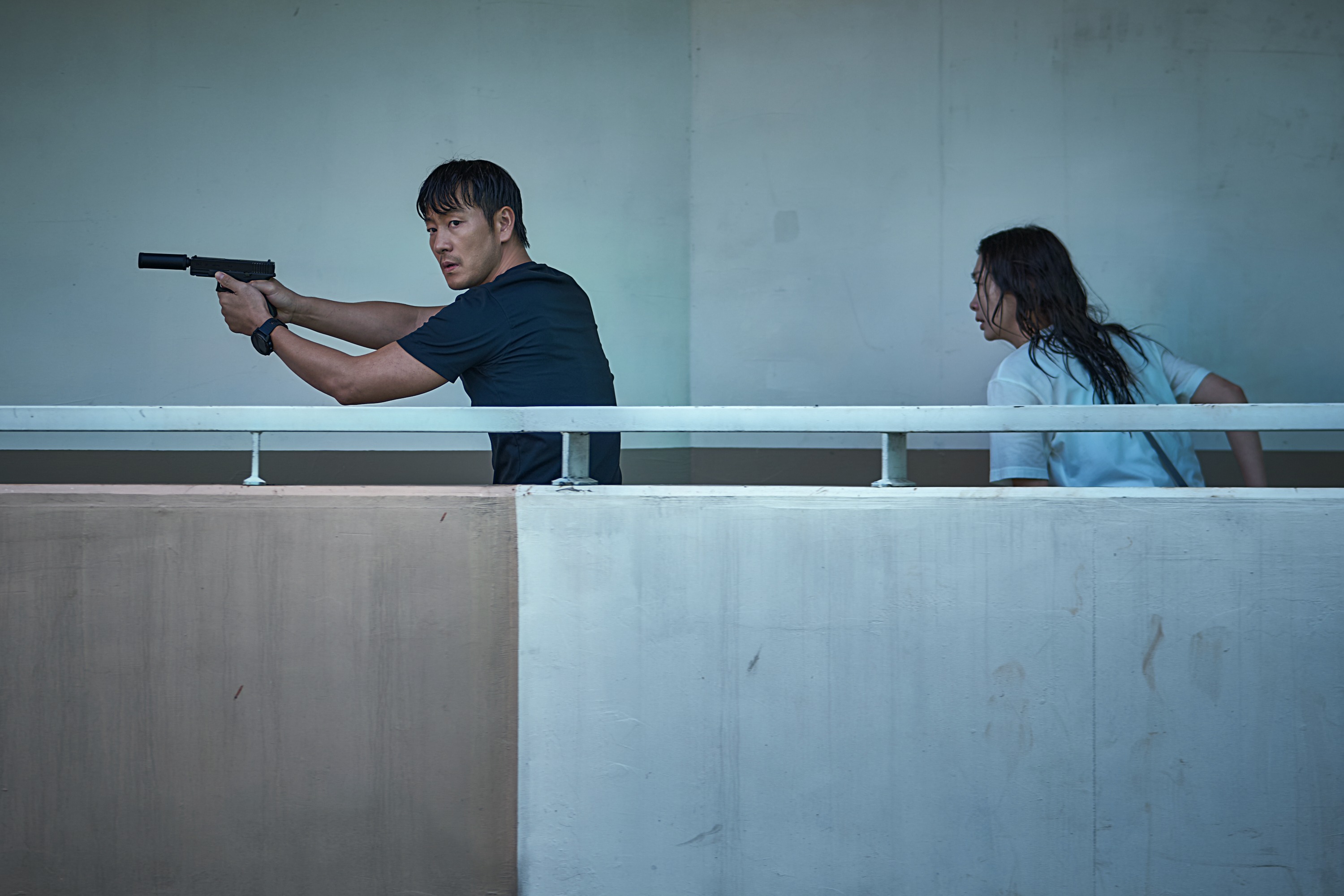 mv5botg0njewztutmwnlzc00mjizlwez