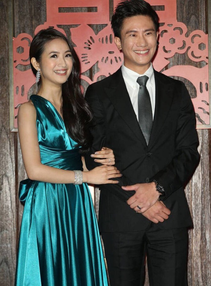 bi kich cua hoang dung de thuong 1