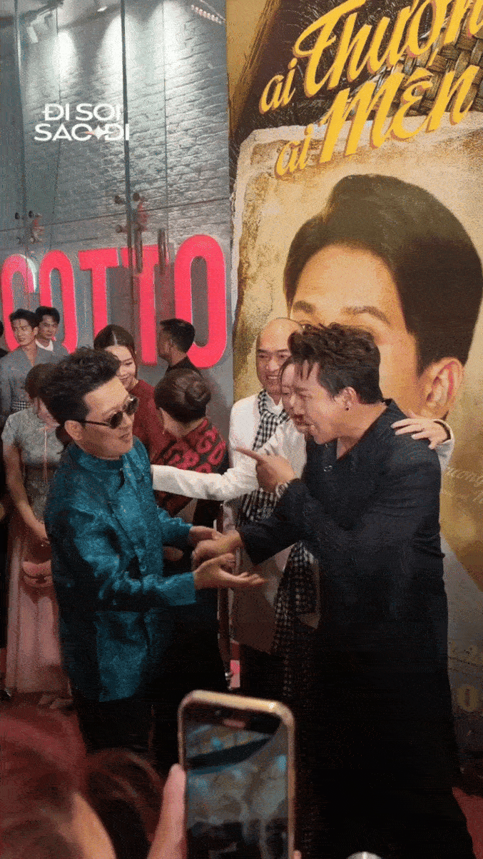 ezgifcom video to gif converter 2025 12 29t214004190compressed