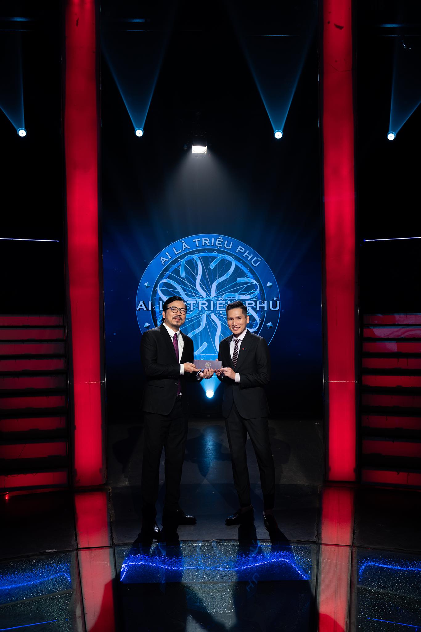 60890837012067686983256661888657345034006372n