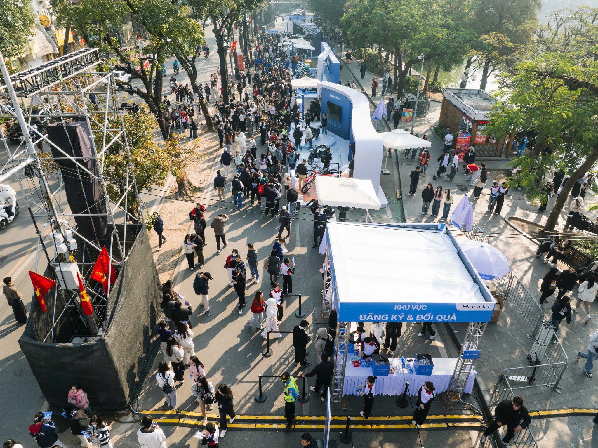 61241850514505229997658638153398943585044619n