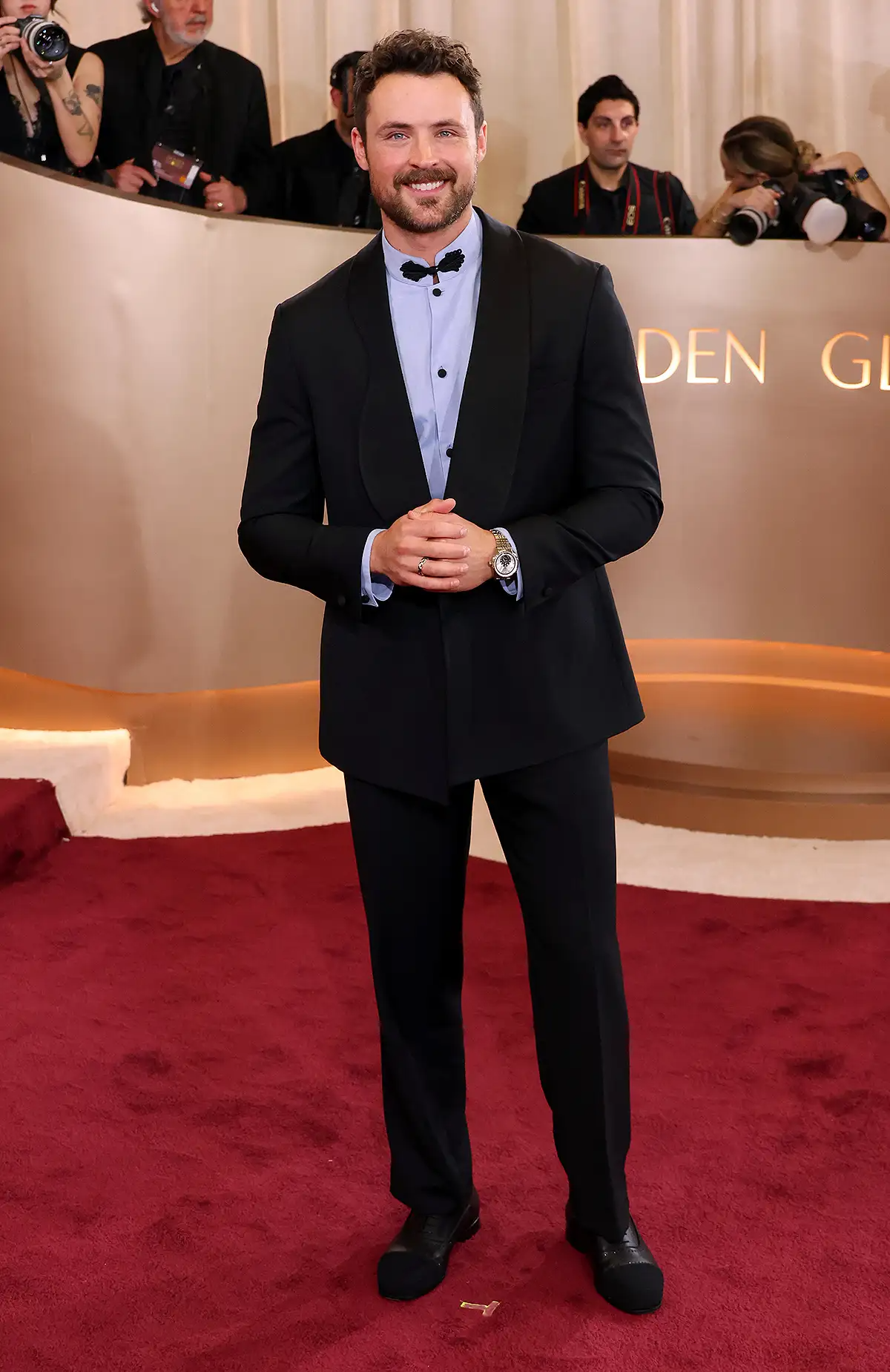 dylan efron arrivals golden globge