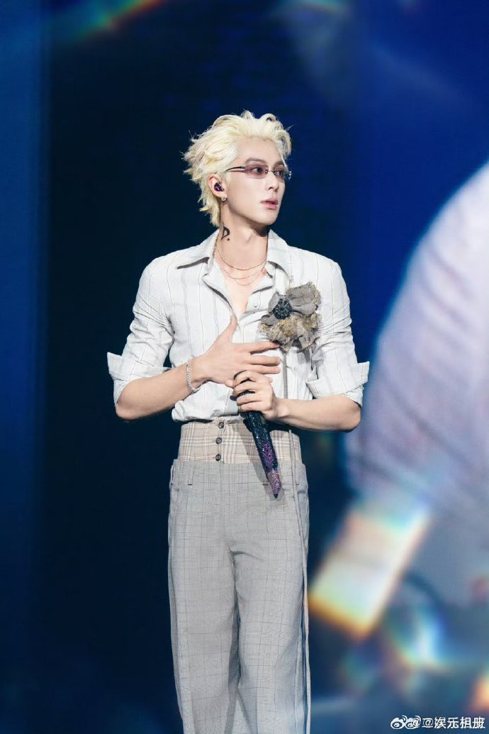 008fakl2ly1i9e3stup57j30qo140djc