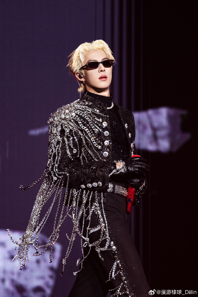 008umkaqgy1i9e2y5gd9rj31jk2bce82