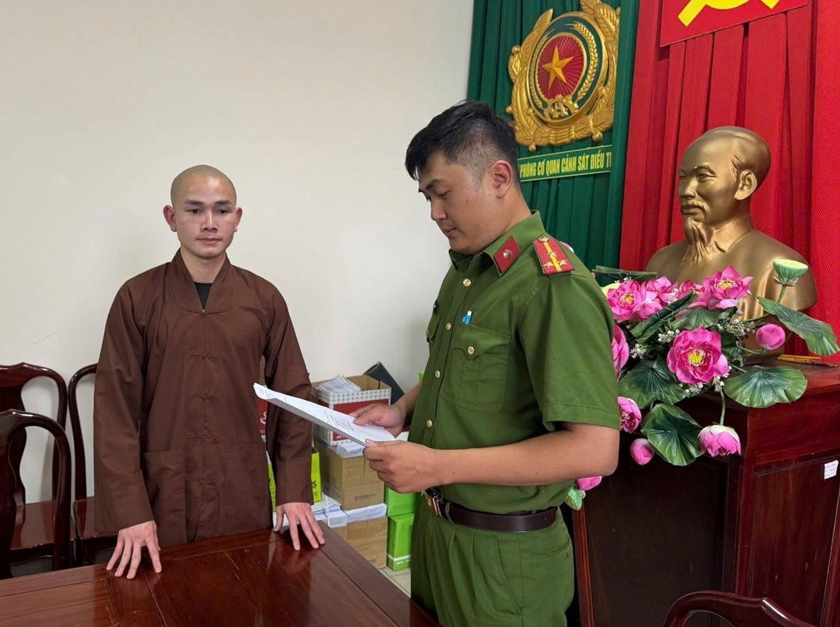 6155767339176435872704282491136468345731645n