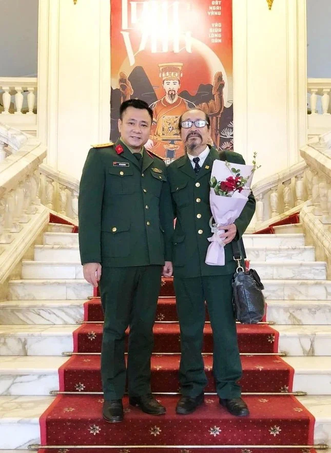 nghe si uu tu bo cua nghe si nhan dan tu long 1722847606531981096780