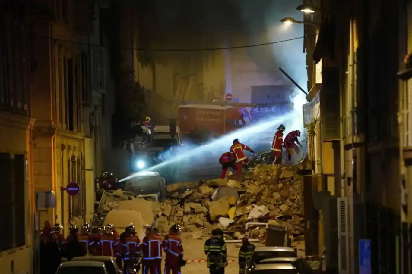 847a3505 3e32 4d74 99cc 845303548c4d