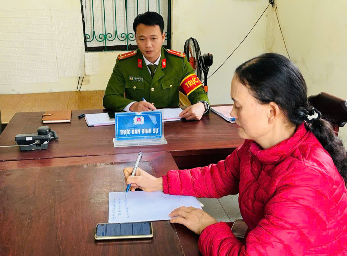 nh lam viec tai phong truc ban cong an xa