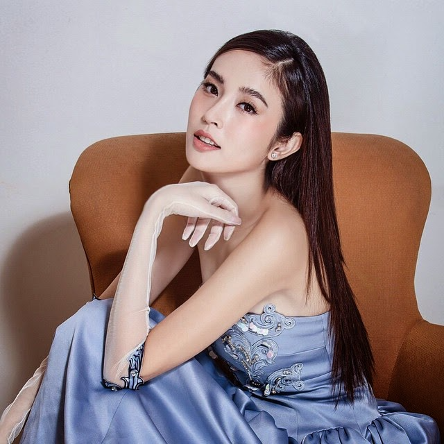 ph1 16777251930461875520126