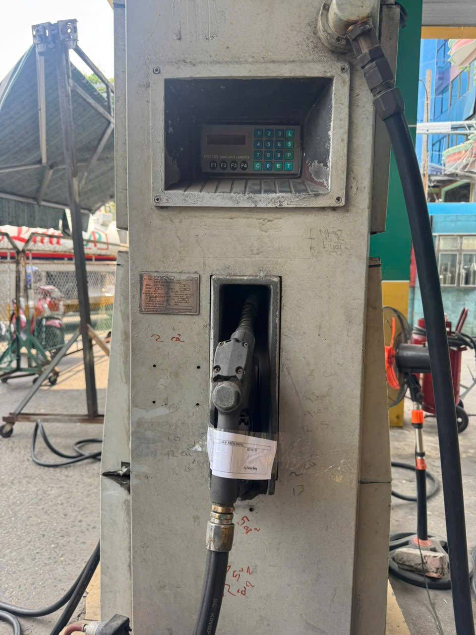 62274267118240569515912768332765959195234381n