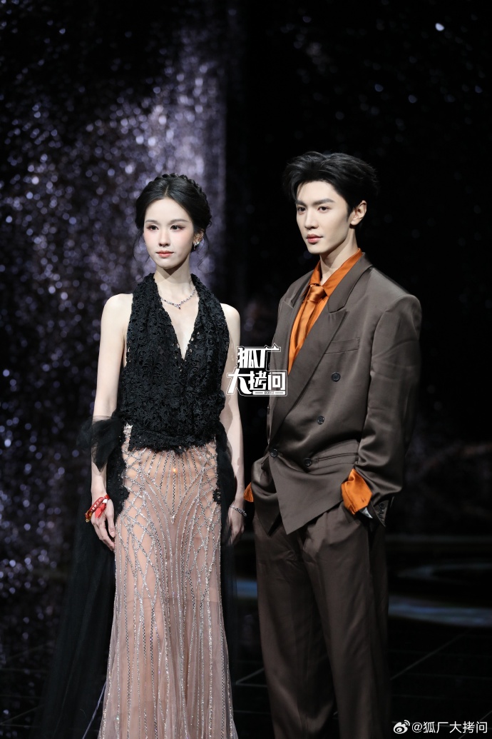 0077ahqlly1i9zqmtn6vnj323v35sb2a