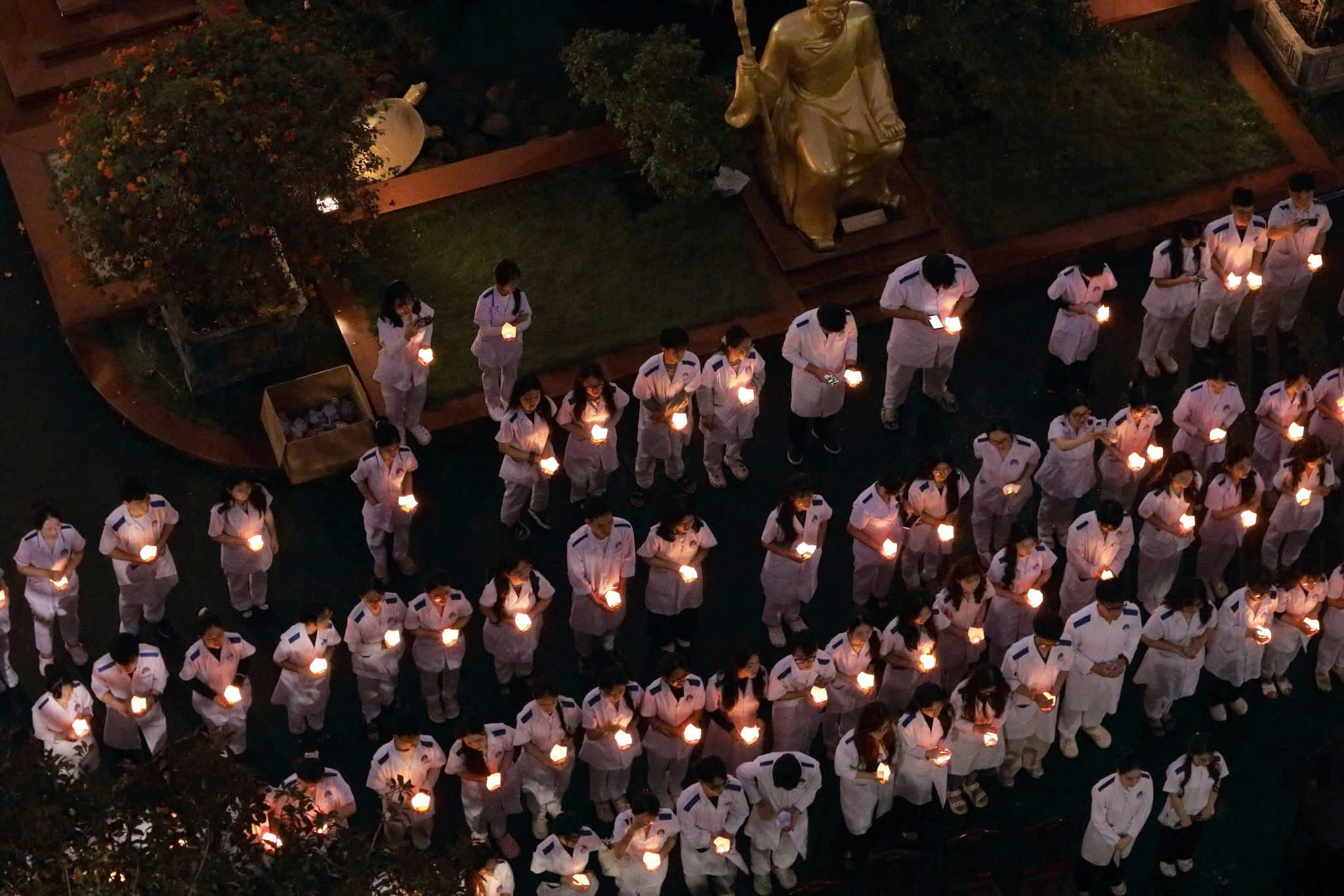 z75033405149595aeb1da226ed198161713b4c2f8ecbb9