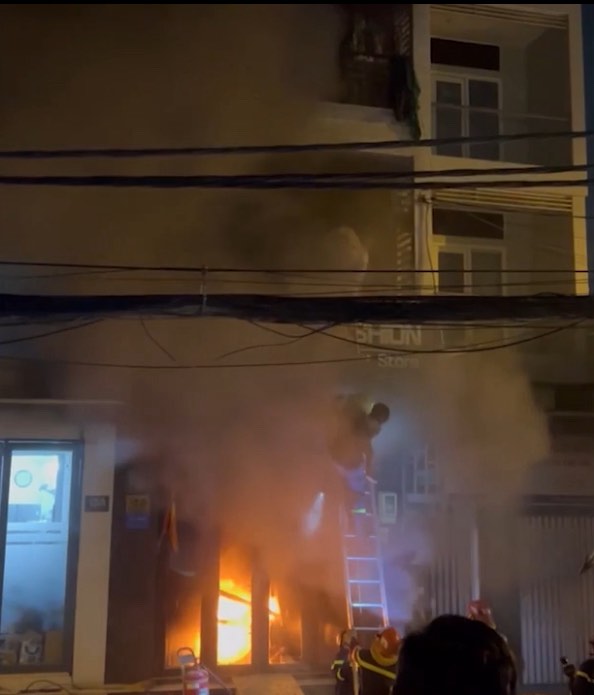 6297611327916337806243471323162993033998959n