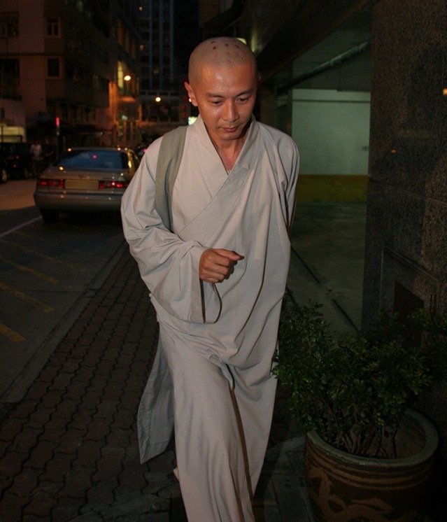 102 1560594126573912004509