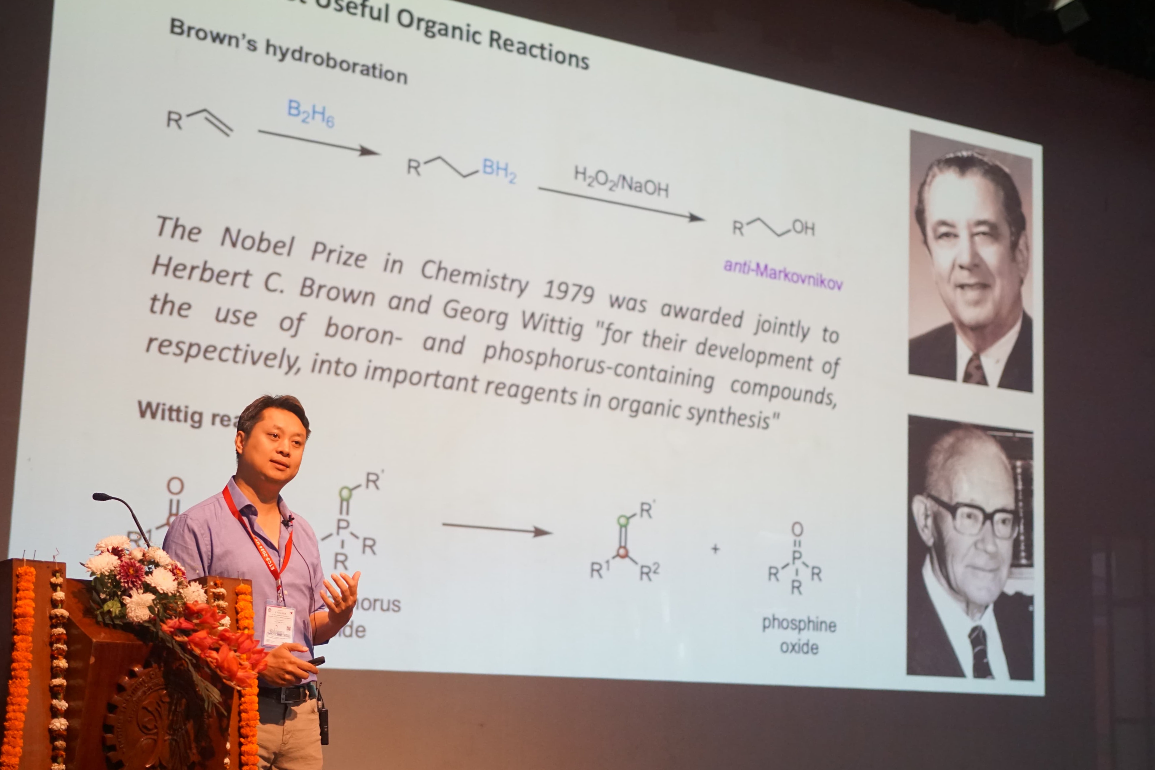 keynote trinh bay tai hoi thao