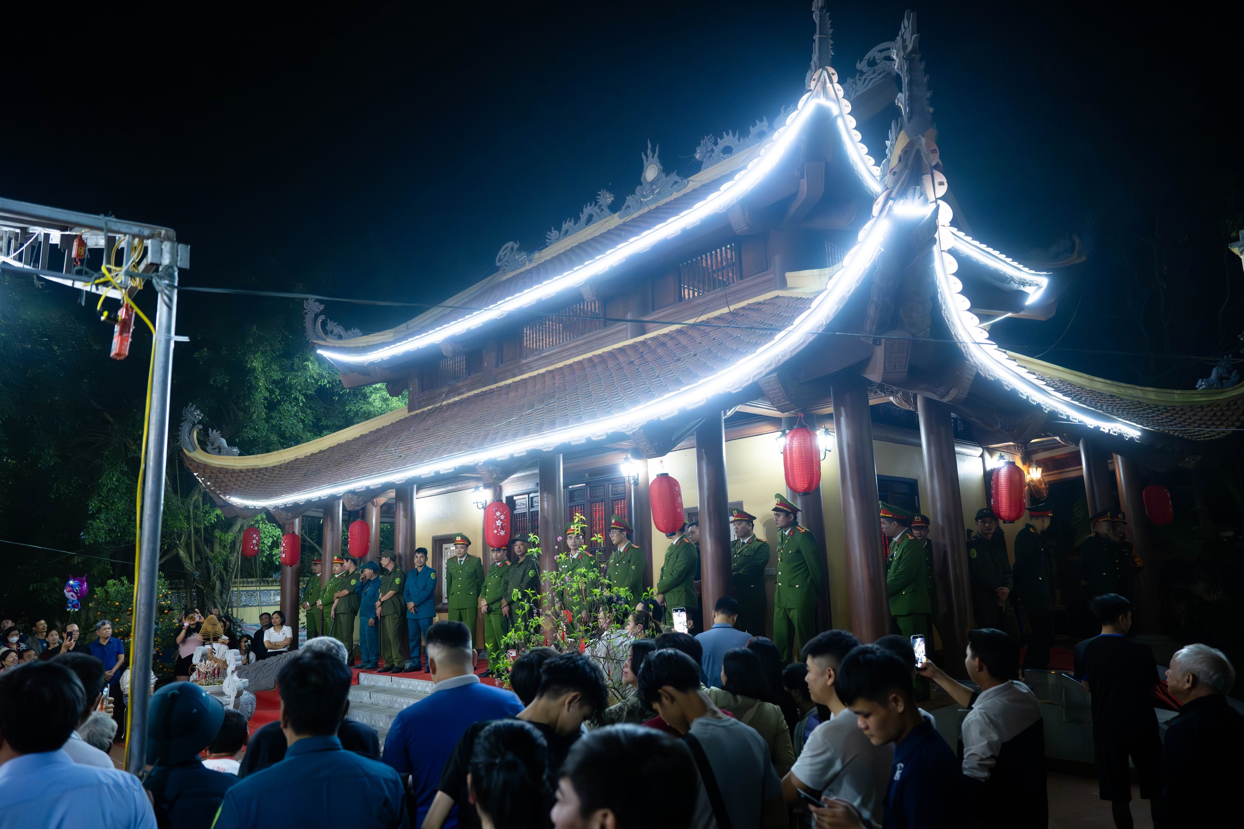 14 17722431202401938069917