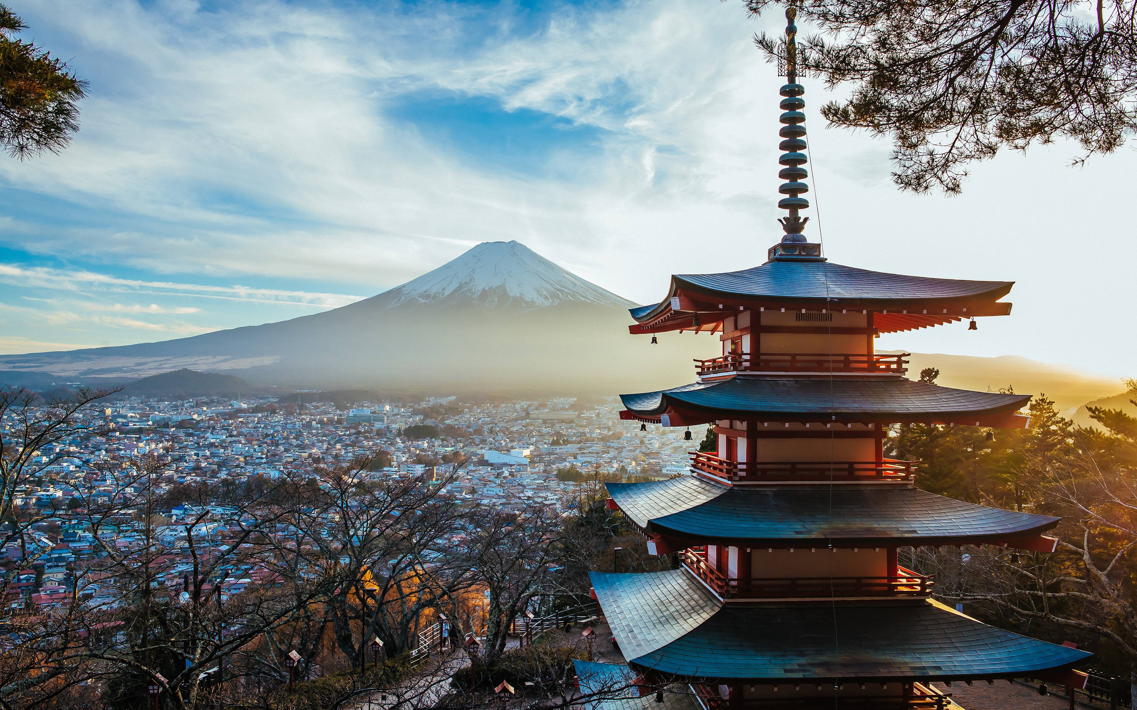 873426w 3840h 2400q 70m crop