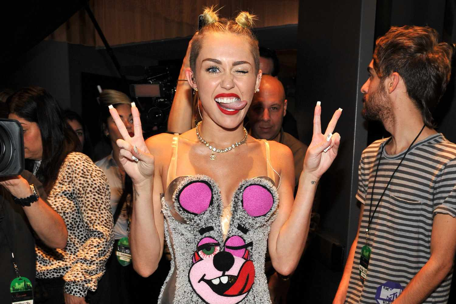 miley cyrus 051823 2 bd0036cd9c6