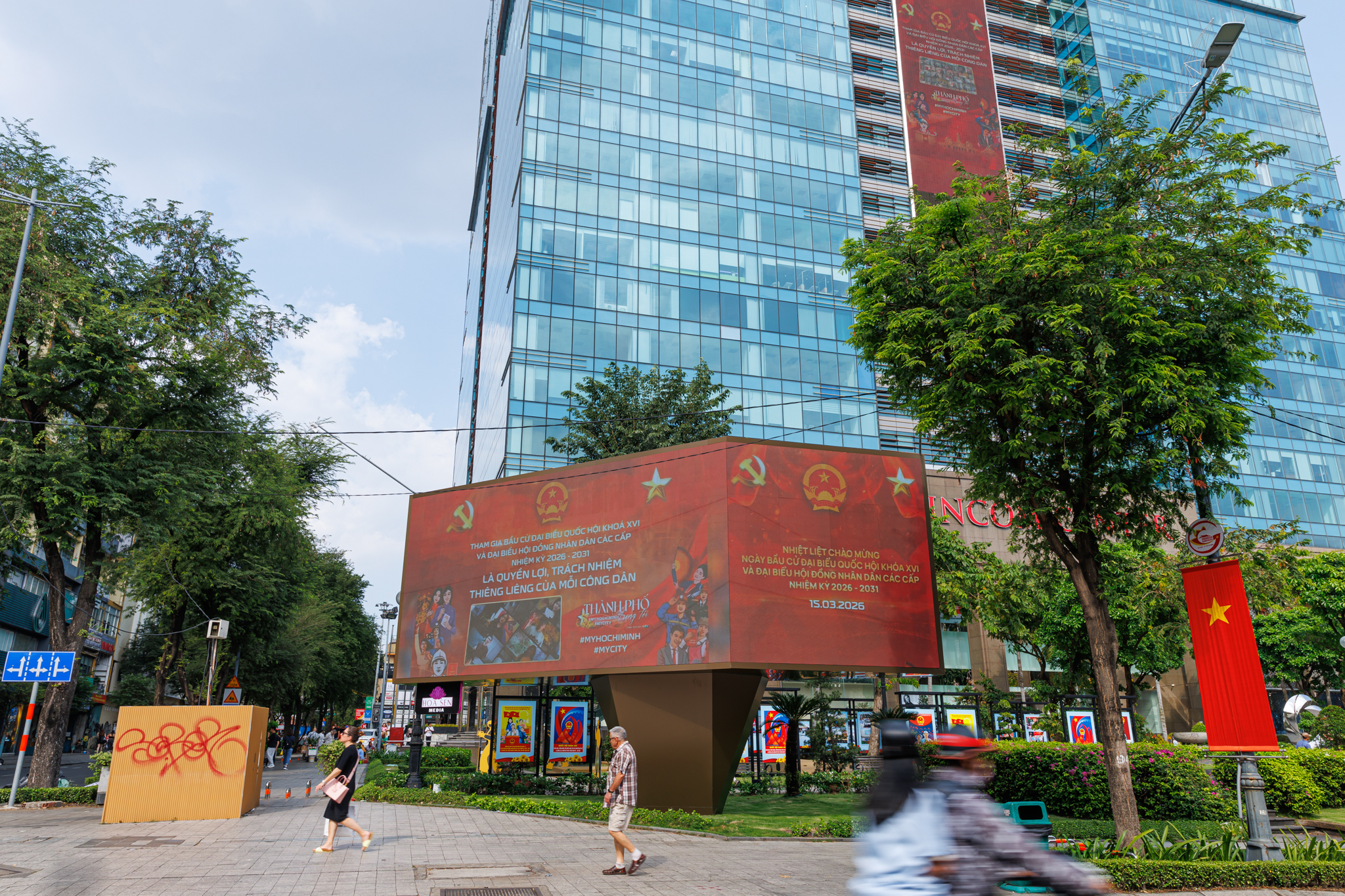 trung tam thuong mai o phuong sai gon