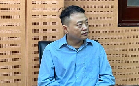 shark binh 17606101568071875186208