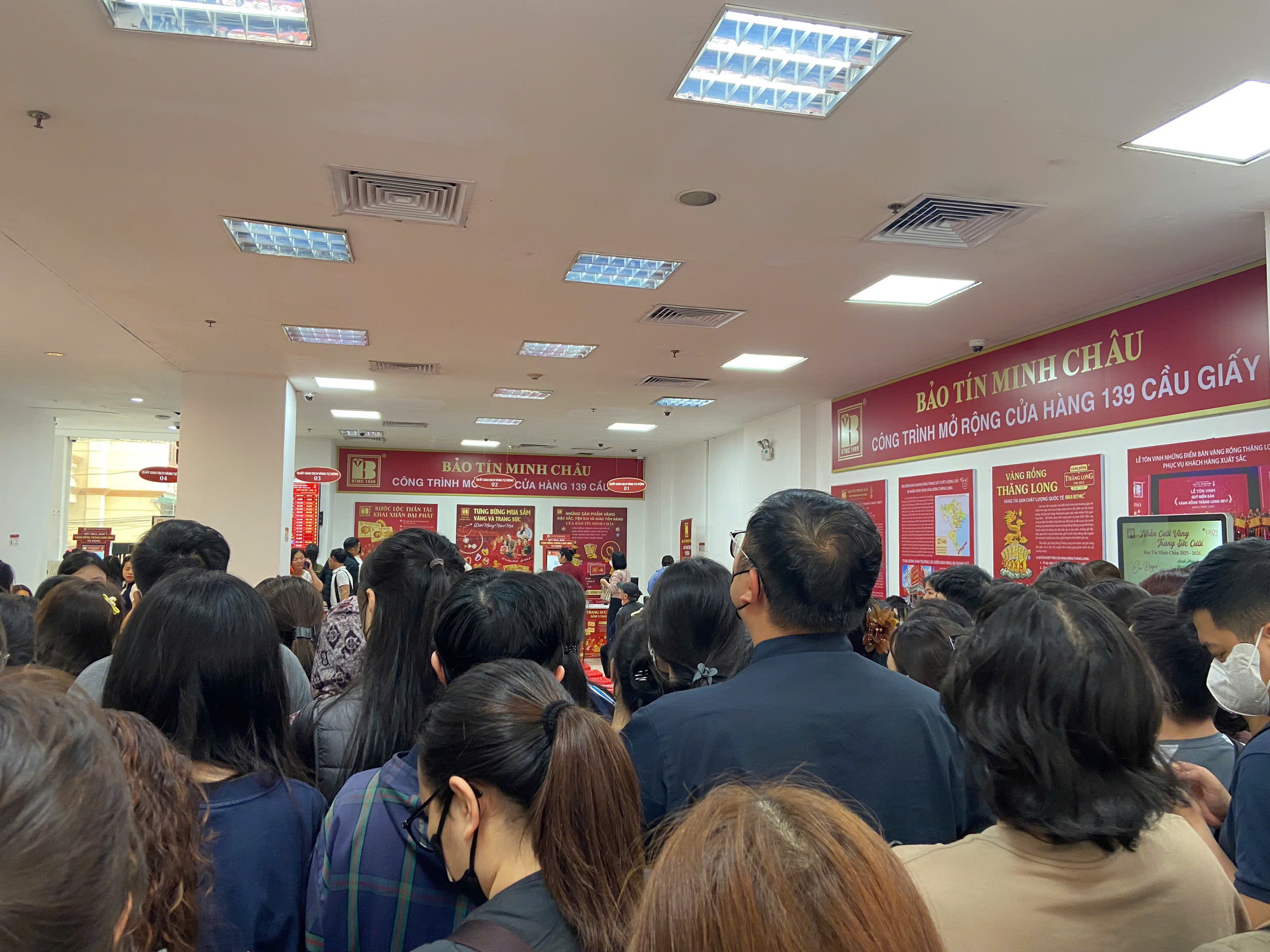 z76393069632003b9deddc1b392e124a19717394c8df02