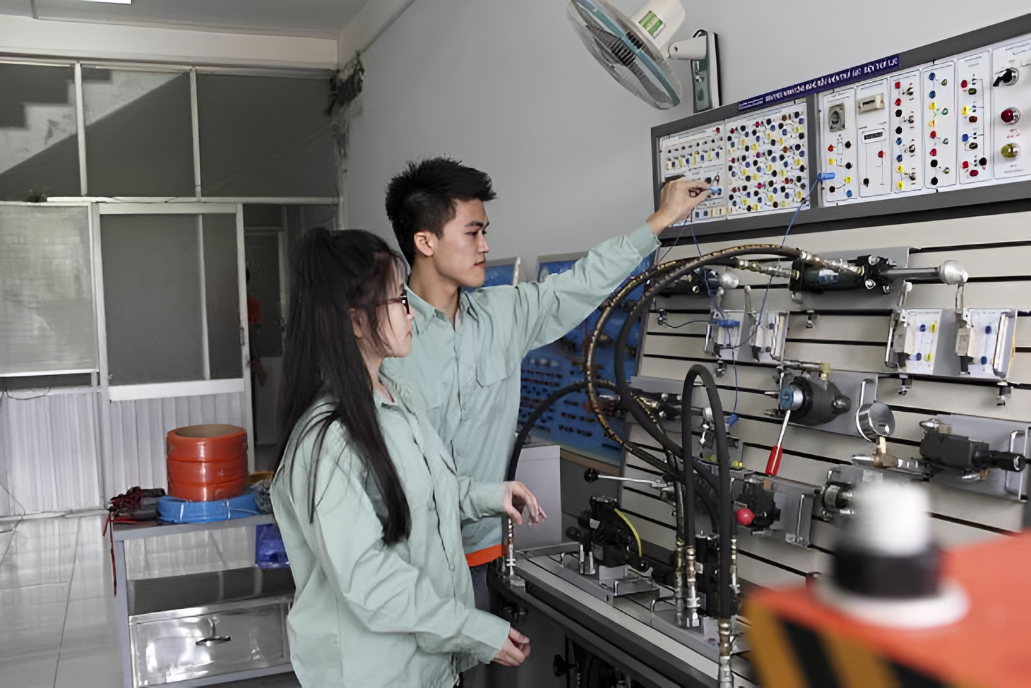 photo 1693475905564 1693475905705136214197311zon picsart aiimageenhancer