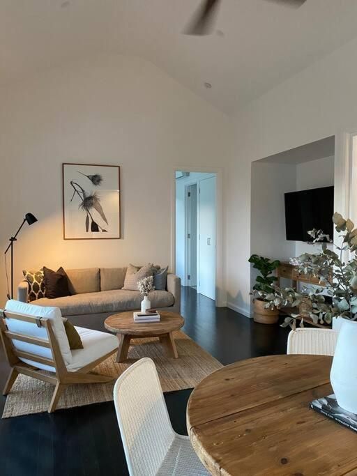 798fe1a6ce3fec26b15d233aaaaa757d