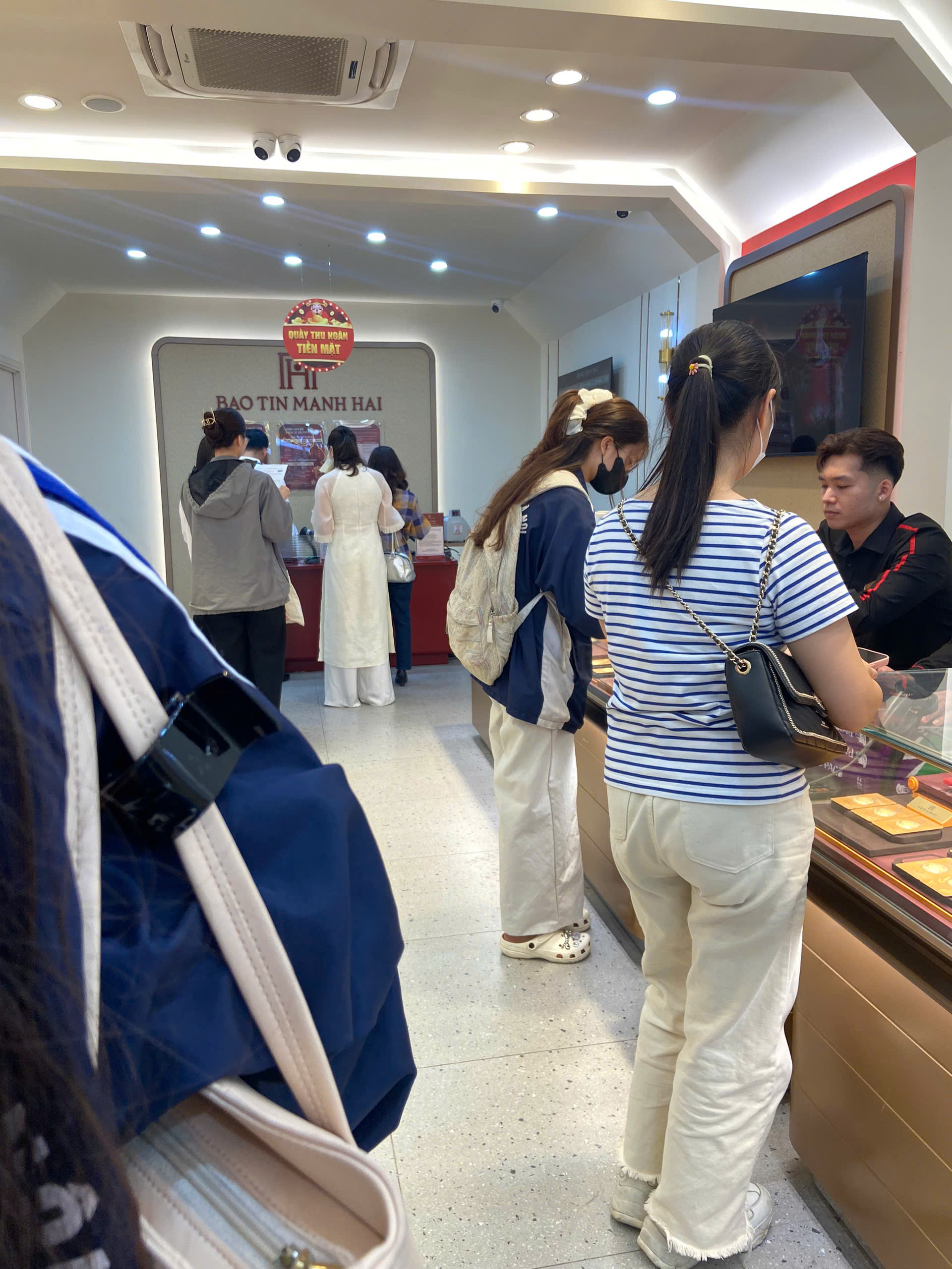 z76524460794521dcefc1944aab9b630798b95ac529693