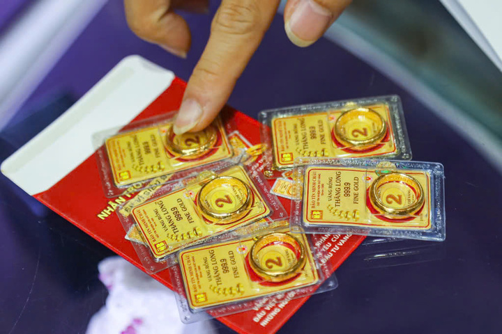 vang nhan duc 8 06201652