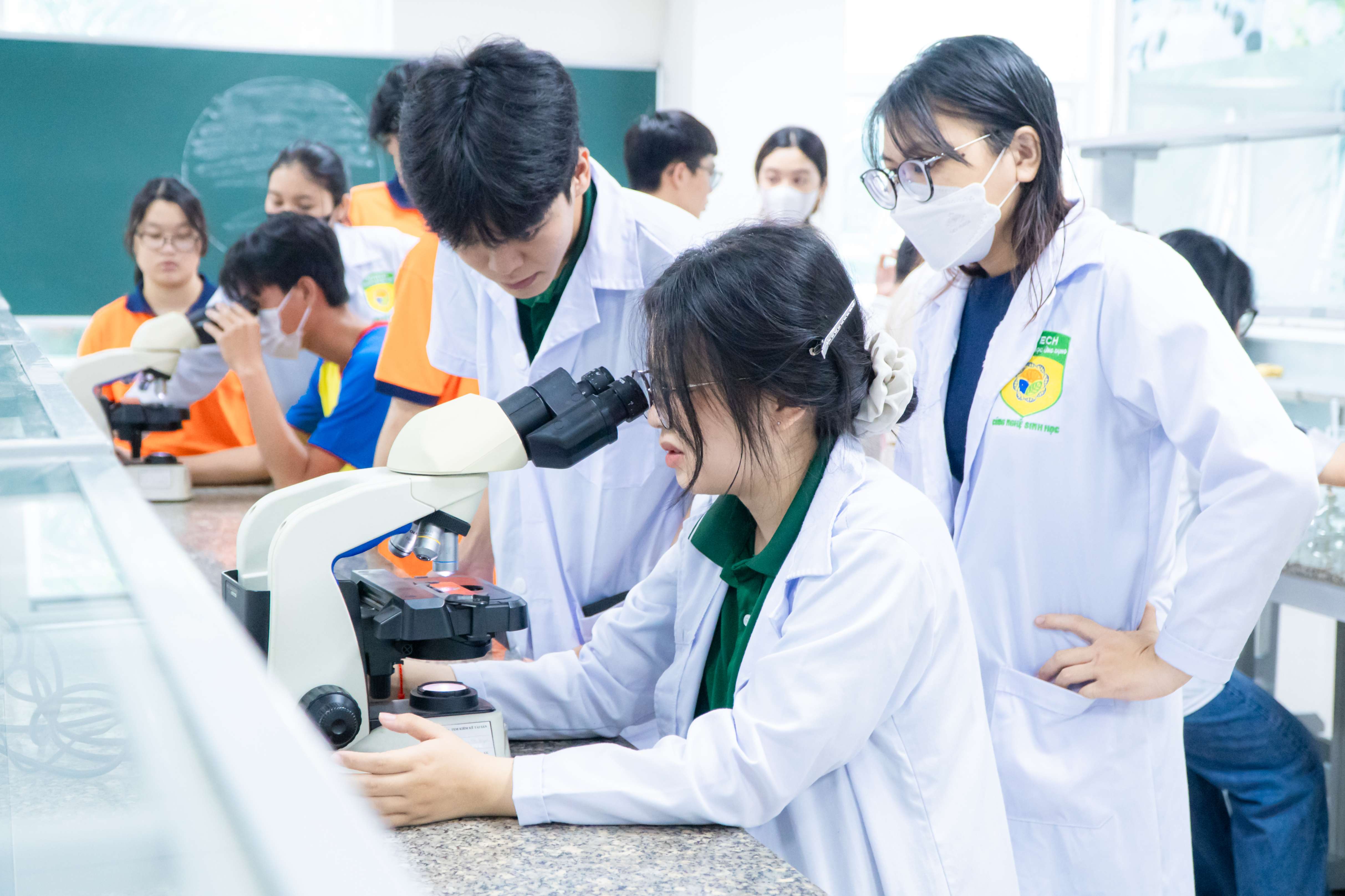 nganh cong nghe sinh hoc 4