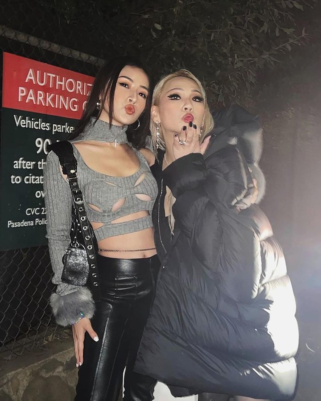 chi pu do sac cung dan idol kpop 7bd7d319 11371725 1763369297100 17633692974431332115548 1763389808894 17633898097681571538133 1776335973486966743880