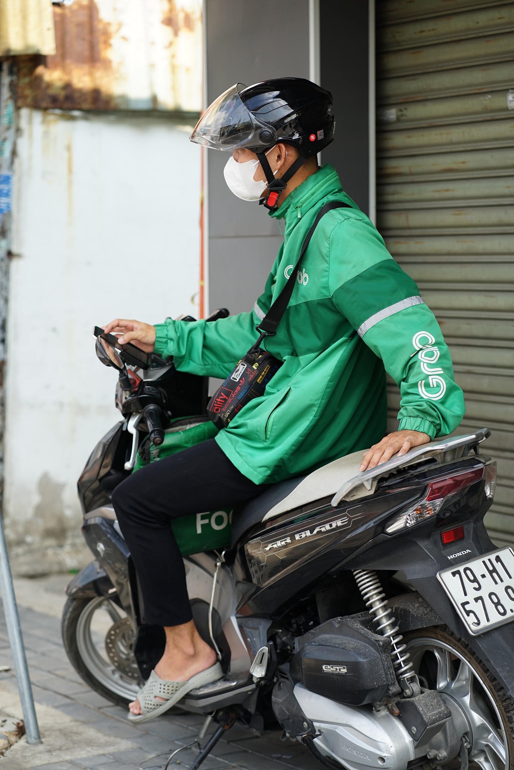 kom03167 1776480741382604972556