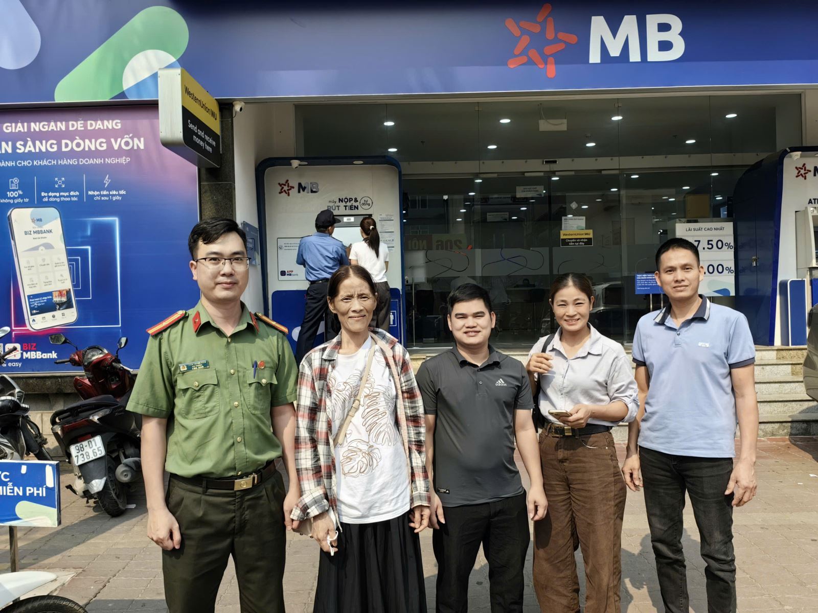 z773584303019205dc9c3dbe81a783956eccc3afeb5422